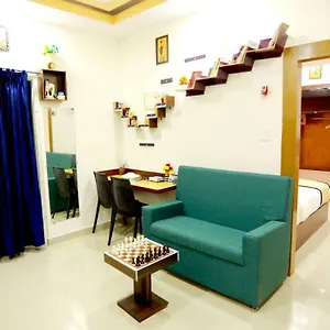 https://base9-airport-hotel.kerala-hotels.net