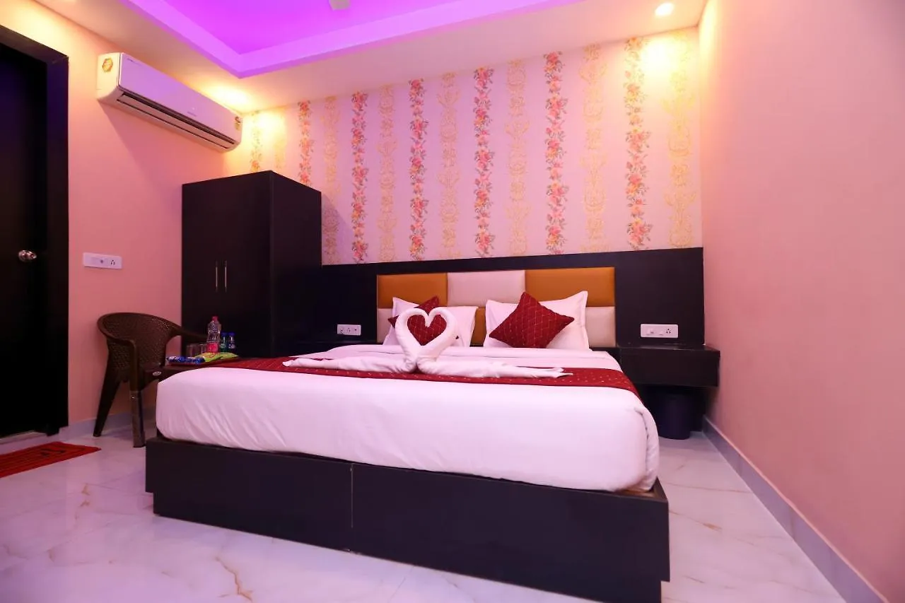Jupiter Plaza Delhi Airport Hotel New Delhi 3*,  India